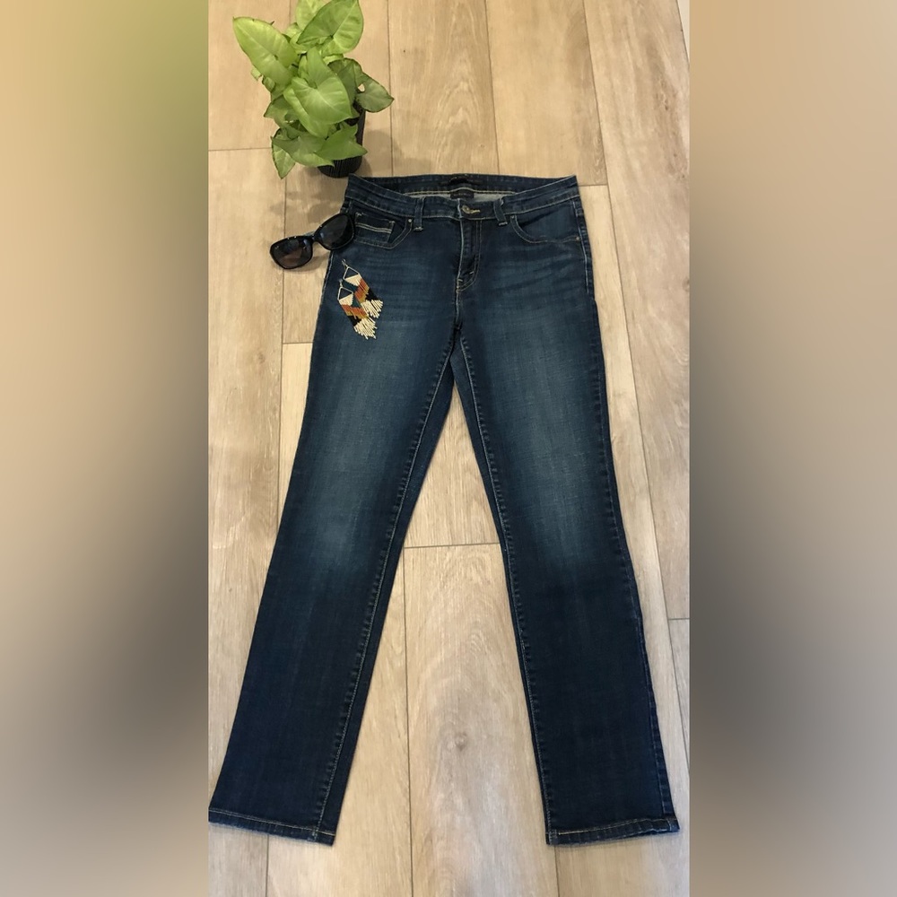 Levi’s Mid Rise Dark Wash Skinny Jeans